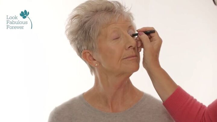 enhancing lip eye makeup for women over 60, Applying eye pencil to the lash line