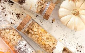 DIY Pumpkin Spice Latte Bath Soak
