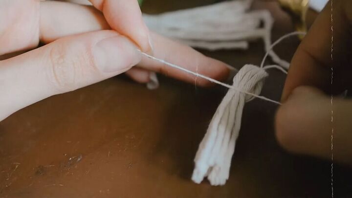 use this relaxing diy macrame purse tutorial to make a unique bag, How to finish a macrame bag
