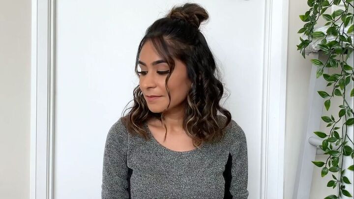 5 cute curly long bob hairstyles that are super easy to do, Curly long bob hairstyle with a top knot