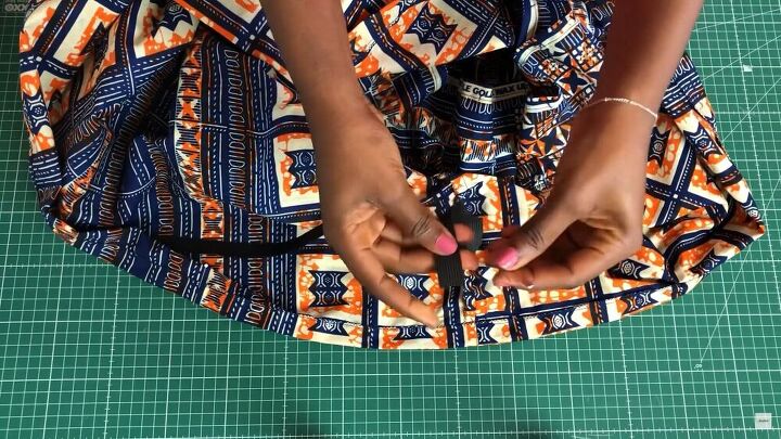 this tiered gathered skirt tutorial only requires 2 measurements, Inserting the elastic into the waistband