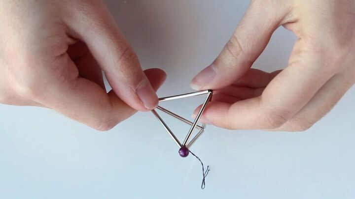 this diy geometric necklace is cool simple so easy to make, 3D geometric necklace with a pyramid shape
