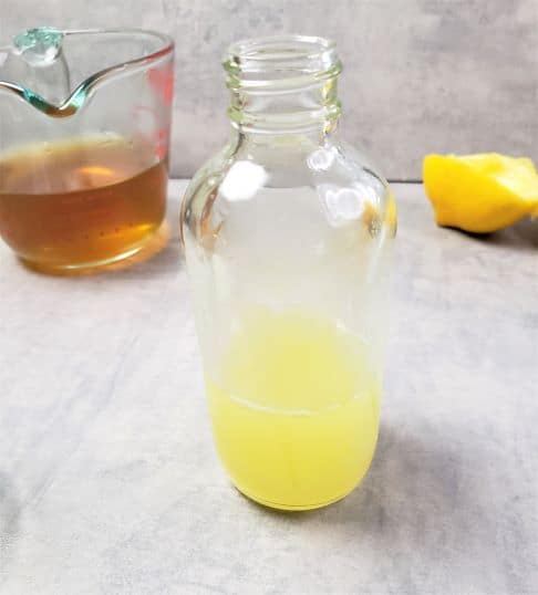 homemade hair lightening spray with lemon chamomile, lemon juice for hair lightening spray