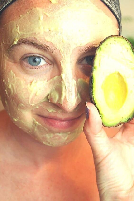 the perfect diy avocado face mask recipe for every skin type