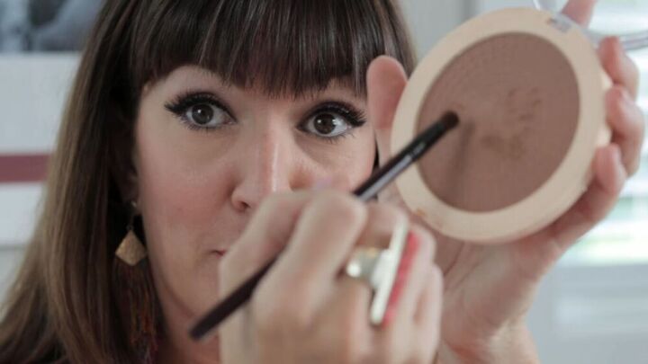 where to put bronzer 3 ways to use bronzer you need to know, How to apply bronzer