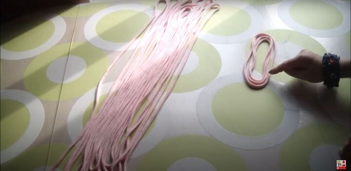 3 cool ways to make a scarf necklace out of old t shirts, Wrapping the t shirt yarn