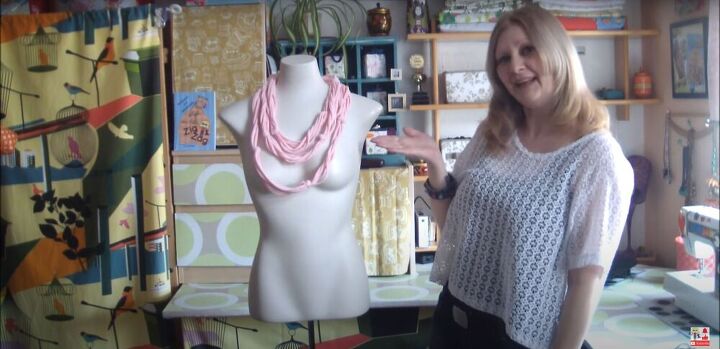 3 cool ways to make a scarf necklace out of old t shirts, Scarf necklace made from t shirt yarn