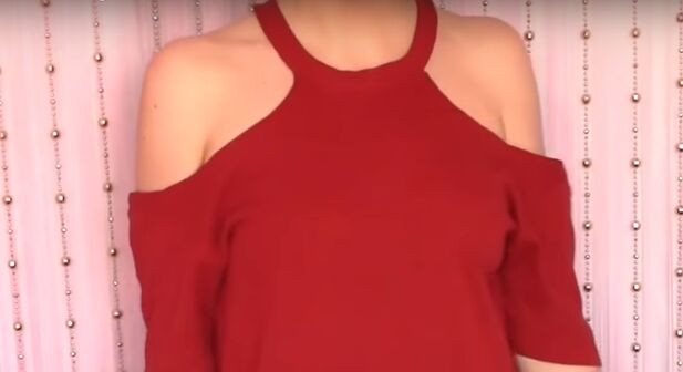3 no sew diy t shirt cutting ideas that will give your tees new life, Cold shoulder t shirt cutting ideas