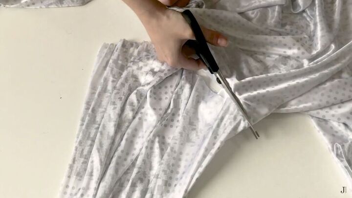 7 simple steps to sewing a corset top with boning eyelets, Cutting the fabric
