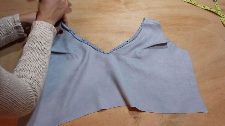 how to make a sexy cami top out of an old curtain, Pinning the neckline to finish the fabric