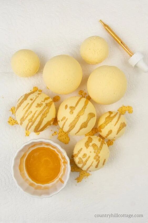 diy moisturising bath bombs recipe homemade milk honey bath bomb