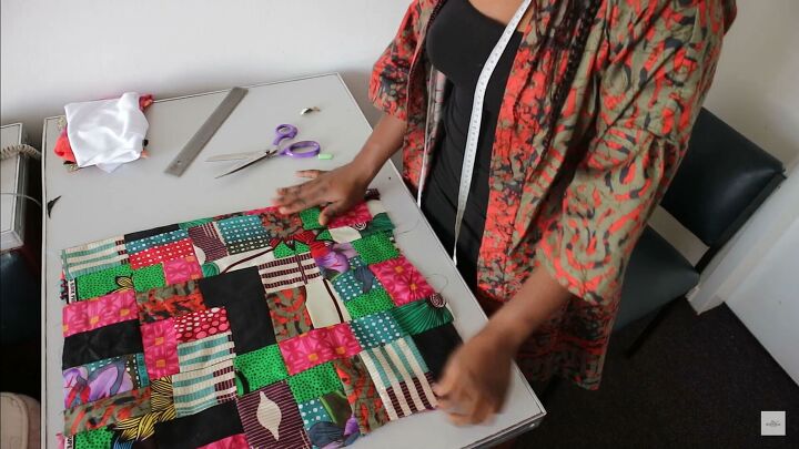 diy patchwork tote bag tutorial a fun way to use up fabric scraps, Sewing the sides of the patchwork tote bag