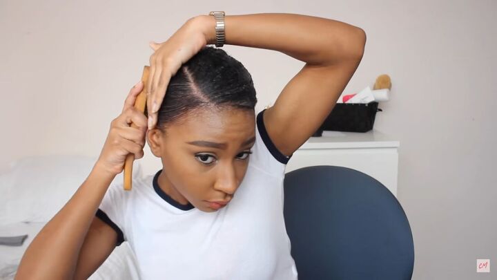 3 cute protective hairstyles for curly hair that are super easy to do, Brushing and swooping hair