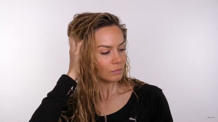 how to do easy overnight beach waves that last 3 days, Washing hair with shampoo