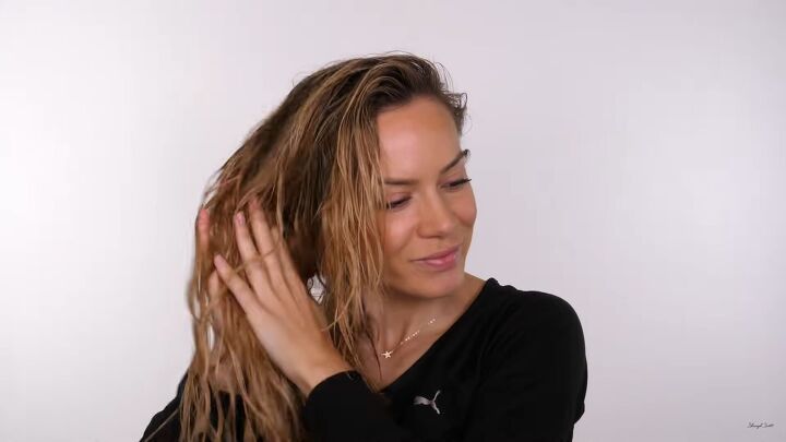 how to do easy overnight beach waves that last 3 days, Applying a leave in treatment
