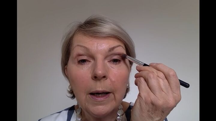 how to easily perfectly apply eye makeup for mature women, Applying eyeshadow to mature eyes