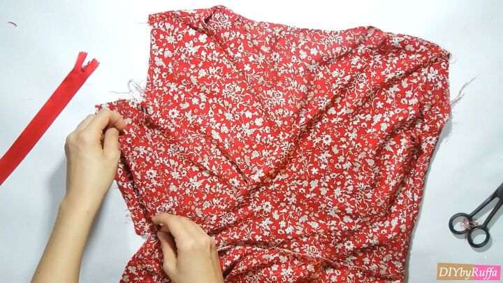 this pretty diy wrap dress is so cute super easy to make, Inserting a secret zipper