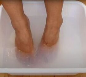 What everyone should be doing to their feet now that it's open-toe season