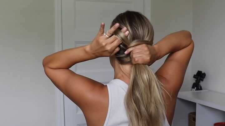how to tie your hair without a hair tie 4 different cute ways, Doing a ponytail without a hair tie