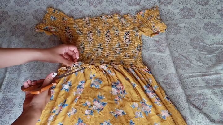 cutting a maxi dress MAXI TANK DRESS TO HI-LOW DRESS WITH SLEEVES REFASHION (TUTORIAL)