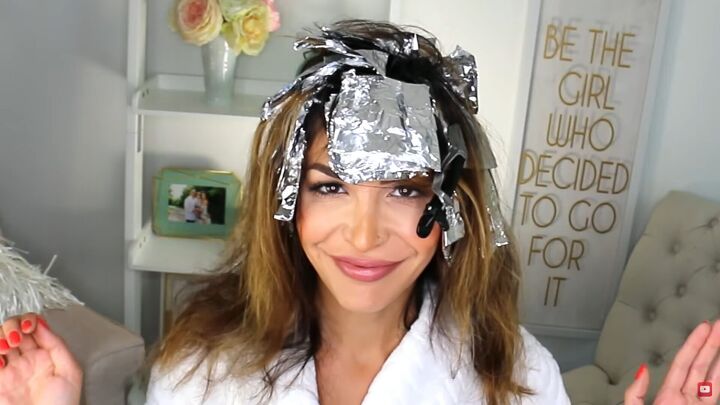 how to safely go from dark brown to light brown hair at home, Leaving the foils on to process the lightener