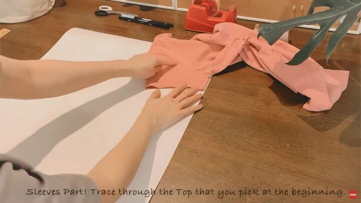 how to make puff sleeves that are giant floaty super comfortable, Tracing an existing sleeve