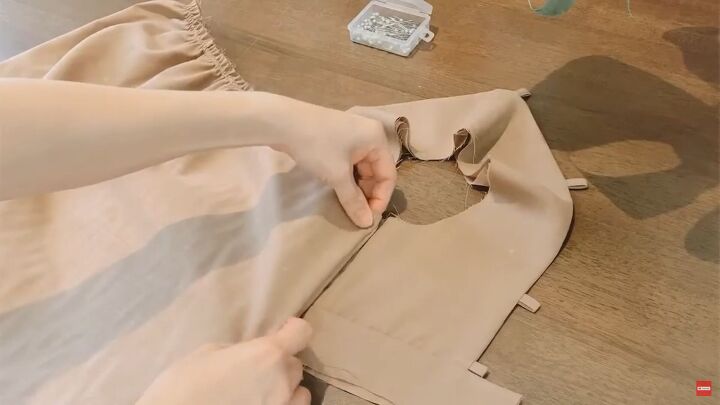 how to make puff sleeves that are giant floaty super comfortable, Attaching the puff sleeves to the top