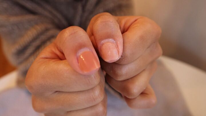 How to Remove Gel Polish at Home Easily & Safely Without Foil | Upstyle How to Remove Gel Polish at Home Easily & Safely Without Foil | Upstyle
