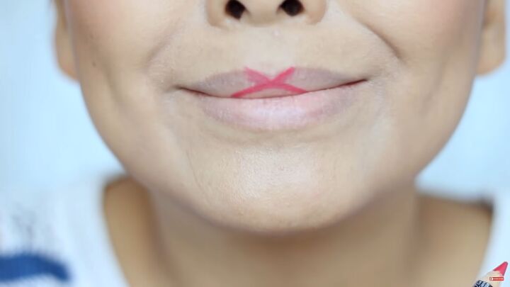 11 quick lipstick tips for beginners every makeup lover needs to know, Drawing an X to get the perfect cupid s bow