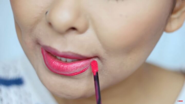 11 quick lipstick tips for beginners every makeup lover needs to know, How to apply liquid lipstick