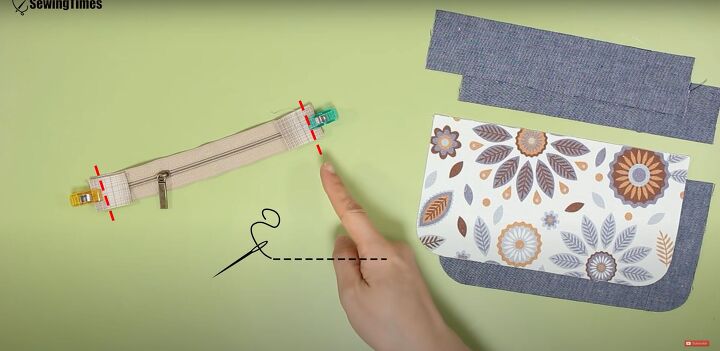 how to make a practical diy belt bag that can clip onto jeans, Pinning the zippers ready to sew