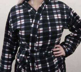 Ready for the Colder Nights? Make This Cozy, Fleecey DIY Robe Upstyle