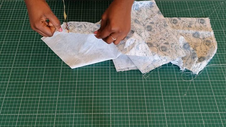 looking for a romantic summery dress try this corset dress tutorial, Pulling the gathered stitches to make ruffles