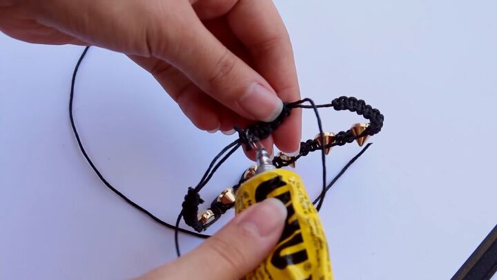 5 cute square knot friendship bracelet ideas with beads chains, Applying glue to the cord ends