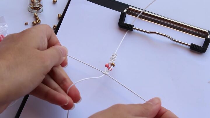 5 cute square knot friendship bracelet ideas with beads chains, Making macrame bracelets