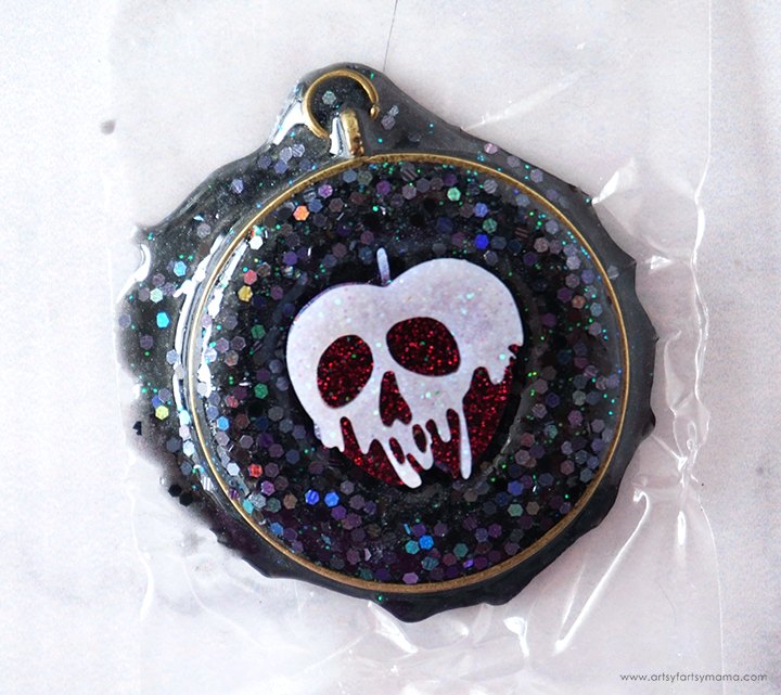 resin poison apple necklace