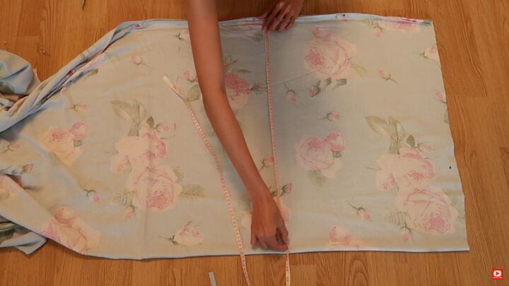 how to make a gorgeous floral diy dress out of an old blanket, Measuring the marking the skirt part