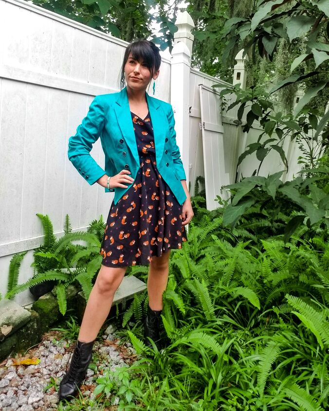 Outfit Color Palette: Pairing Blue and Orange | Upstyle Outfit Color Palette: Pairing Blue and Orange | Upstyle