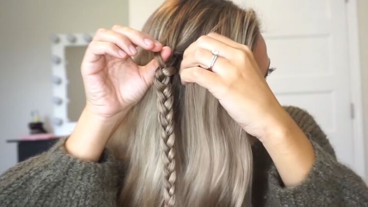 3 cute easy fall hairstyles to try with medium or long hair, Adding hair to the braid