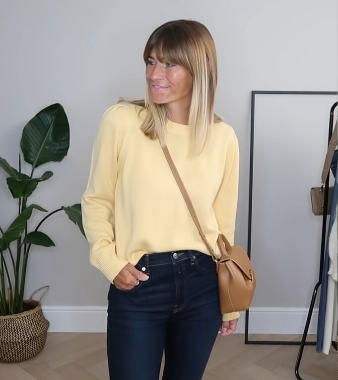 12 fun fall winter 2021 fashion trends you can wear this season, Yellow sweater with jeans