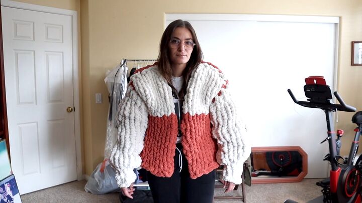 how to make a gigantic diy chunky knit cardigan by doing slip knots, DIY chunky knit cardigan