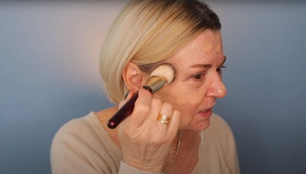 applying fancy makeup for mature skin is the price worth it, How to apply makeup over 50