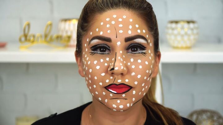 this cartoon pop art makeup look is so easy perfect for halloween, Cartoon pop art makeup