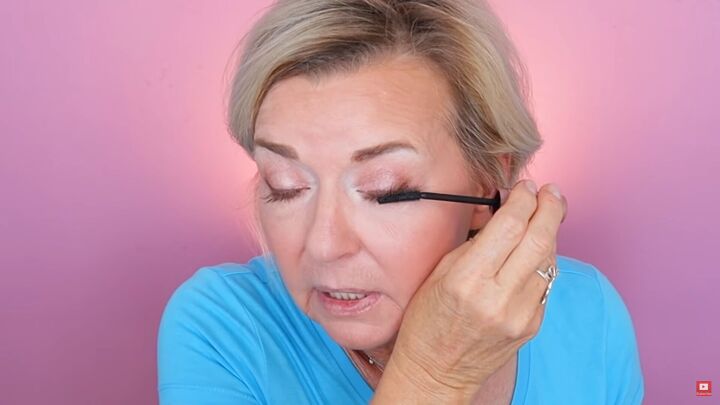 how to get thick full eyelashes over 50 7 expert tips tricks, Applying mascara for older eyelashes