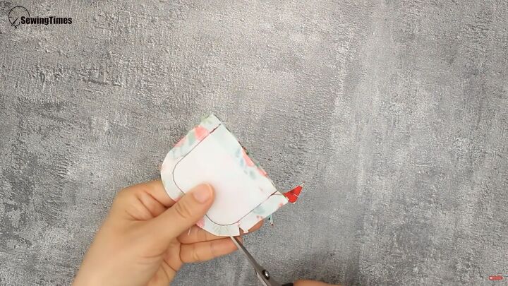 how to make a simple diy coin purse perfect gift idea, Snipping the seam allowance