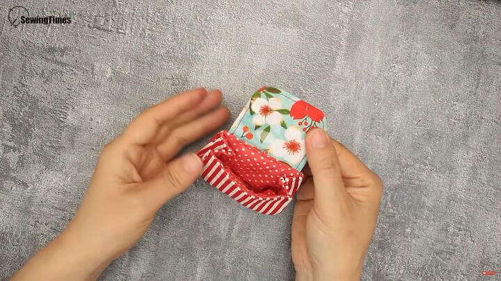 how to make a simple diy coin purse perfect gift idea, Sewing the corners downward