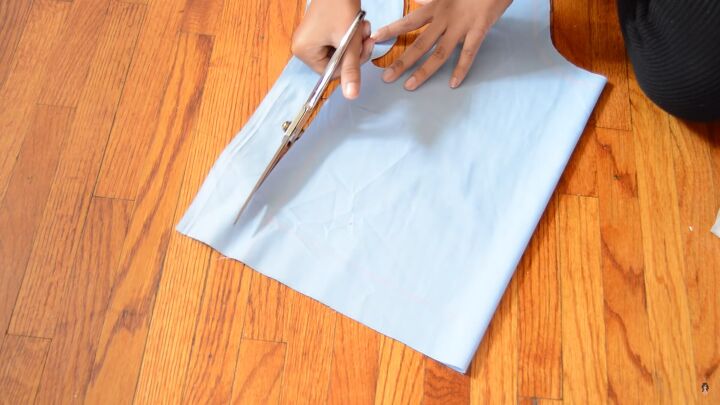 how to sew an alice in wonderland blue dress for cosplay or halloween, Cutting the fabric for the bodice