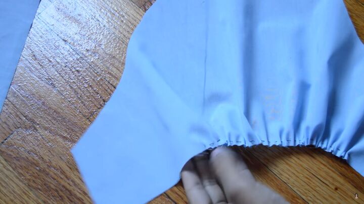how to sew an alice in wonderland blue dress for cosplay or halloween, Creating gathers on the dress sleeves