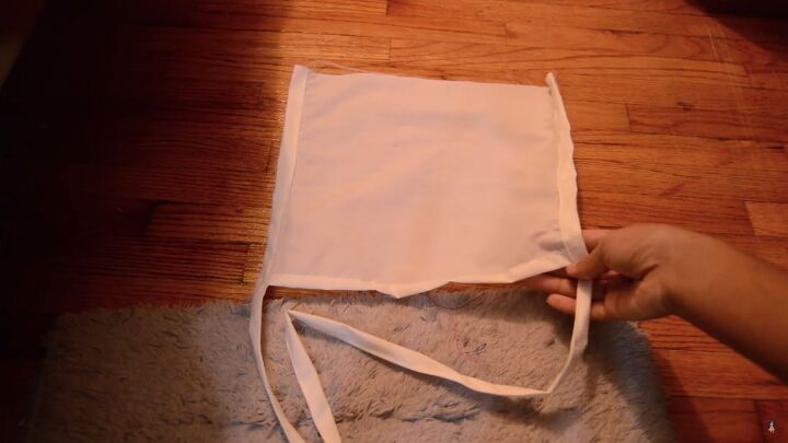 how to sew a charming alice in wonderland apron for an alice costume, Sewing the apron ties