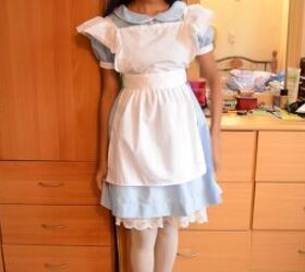 white apron alice